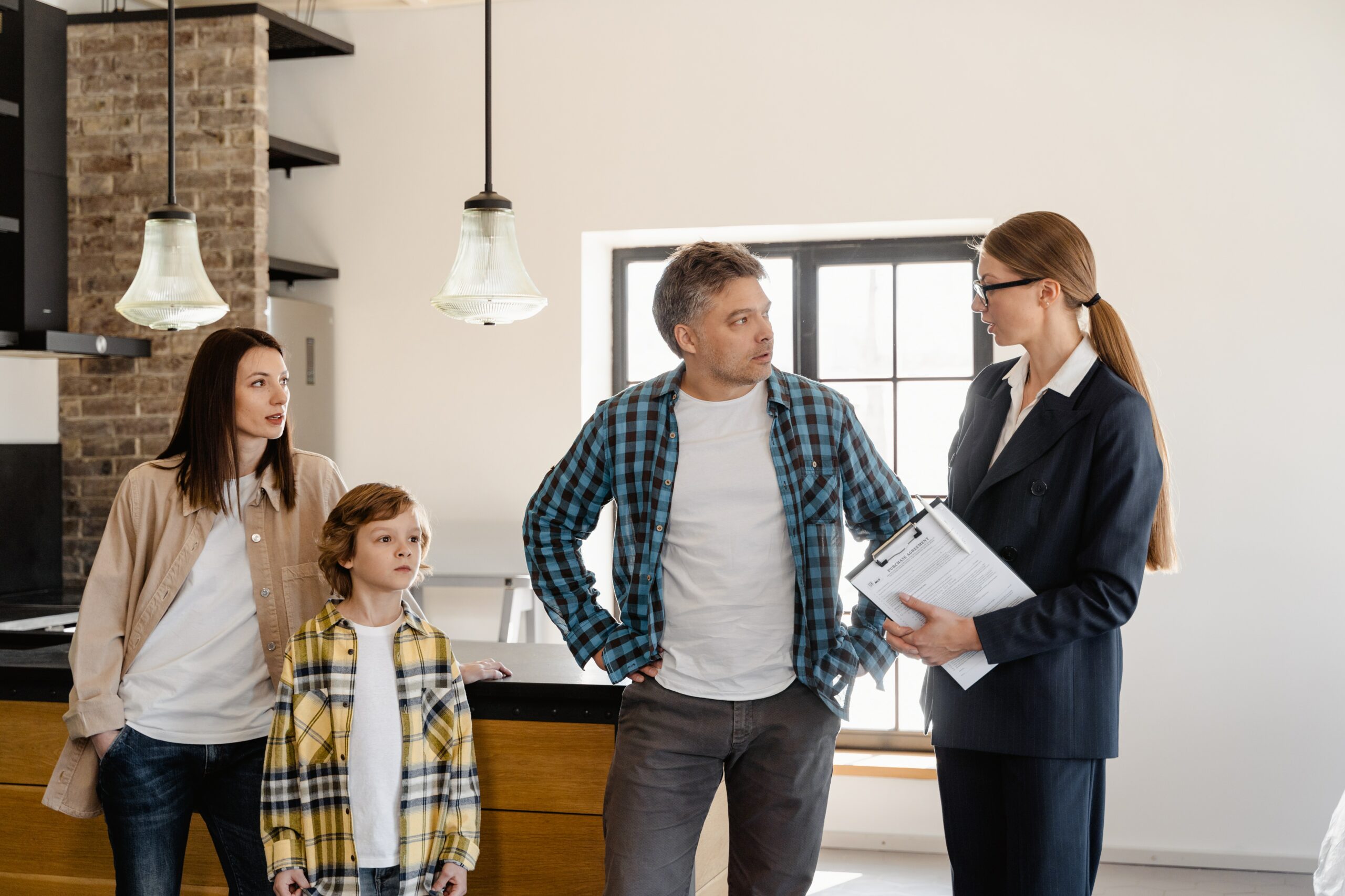 Real estate agent in Greece, the best approach for investors